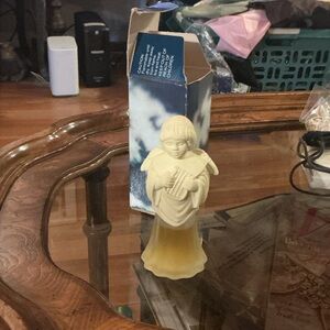 Avon Angel Song with Lyre Cologne Box - Blue and White
